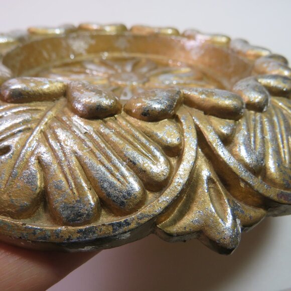 Vintage Medallion Art Deco Victorian Design Gold w Silver Leaf flat back HEAVY - Picture 5 of 12